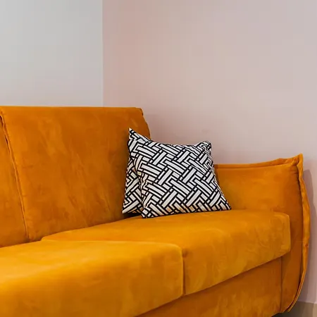 Apartment Glam *