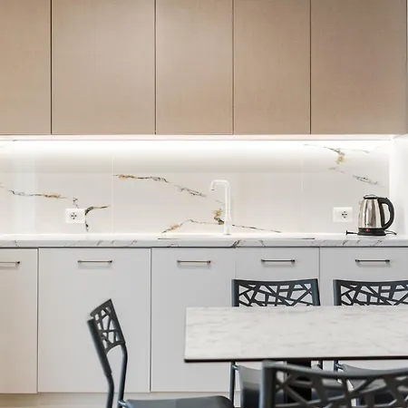 Glam Apartment